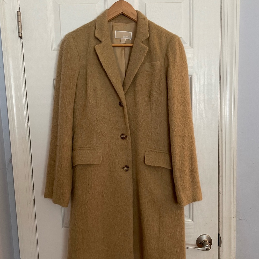 Michael Kors lightweight coat size medium. Camel color